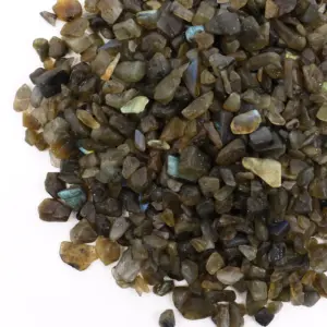 Labradorite Chips Gemstone Chips Bulk – 1KG | www.artisangoods.co.uk 4