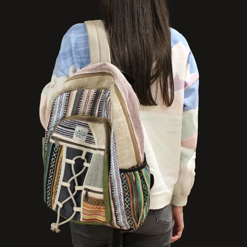 Large Backpack – Rope & Pockets Style | www.artisangoods.co.uk 8