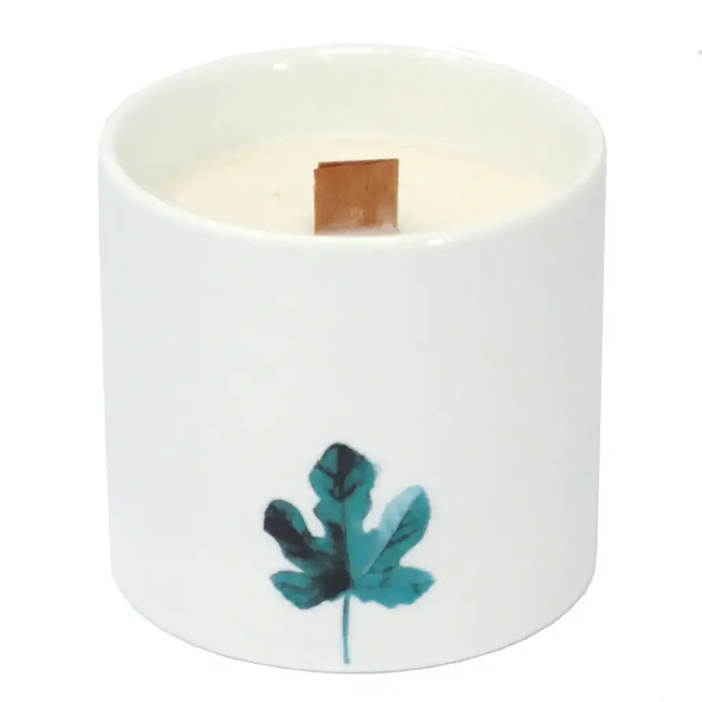 Large Botanical Candles – Marsh Viola | www.artisangoods.co.uk 4