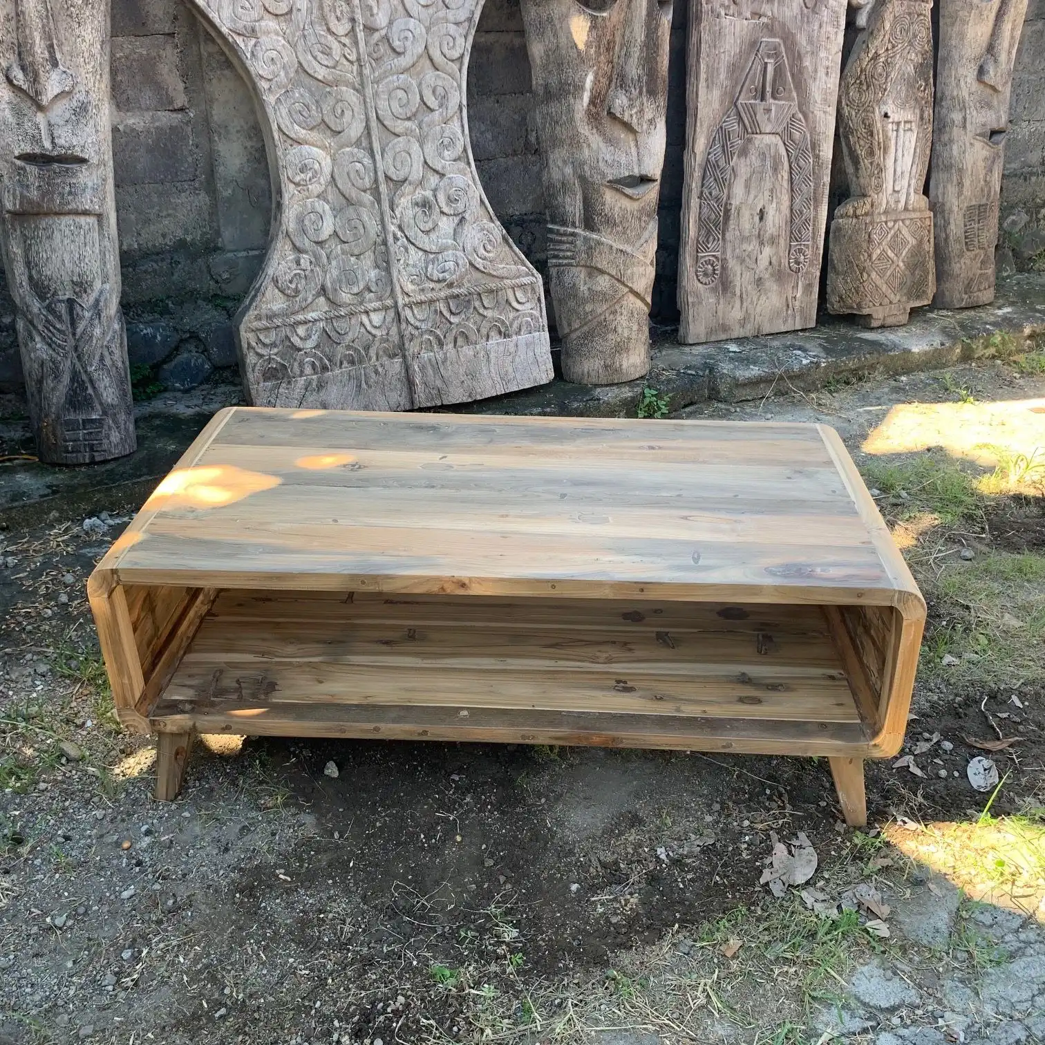 Large Coffee Table – Recycled Wood | www.artisangoods.co.uk 2 Large Coffee Table – Recycled Wood | www.artisangoods.co.uk