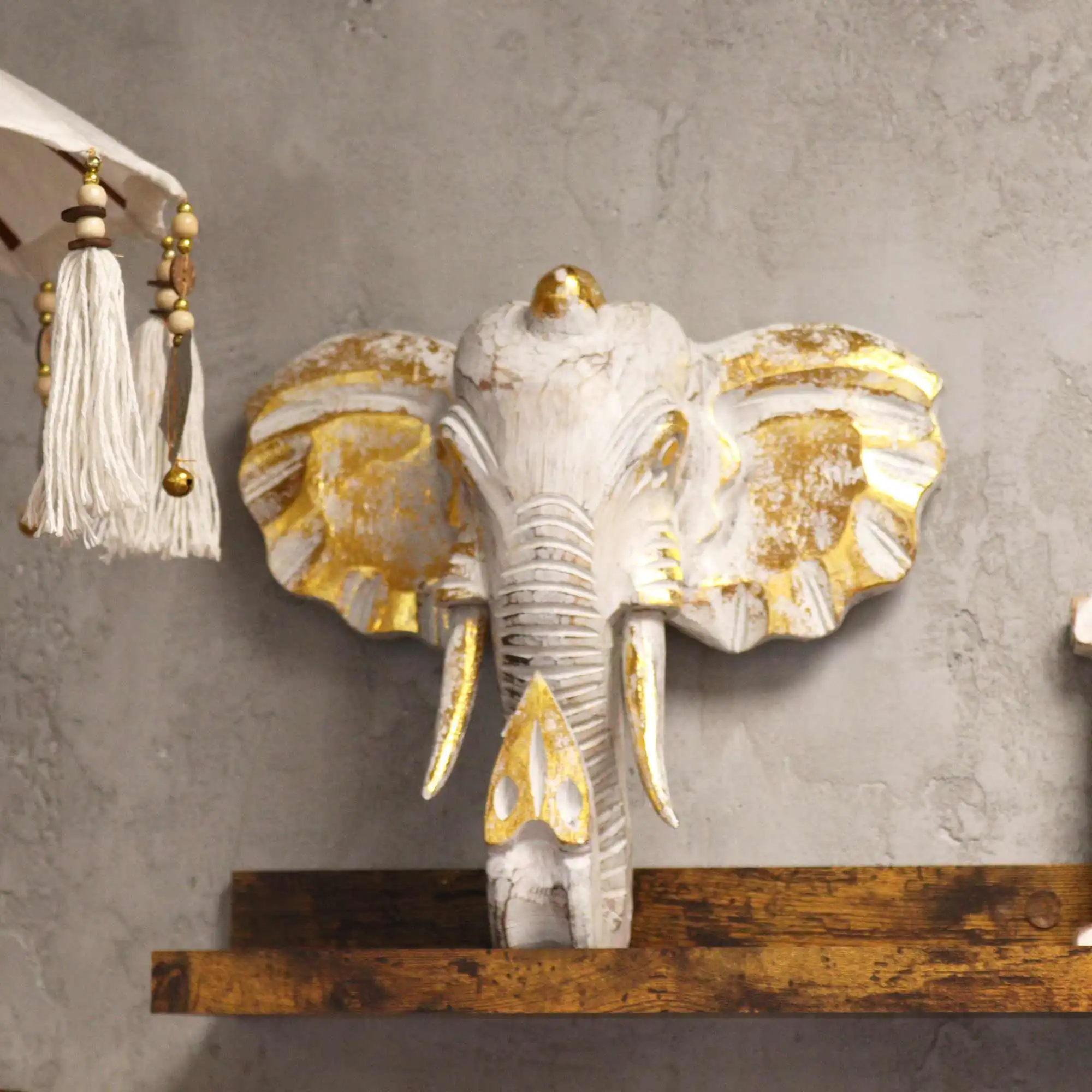 Large Elephant Head – Gold & Whitewash | www.artisangoods.co.uk 5 Large Elephant Head – Gold & Whitewash | www.artisangoods.co.uk 4