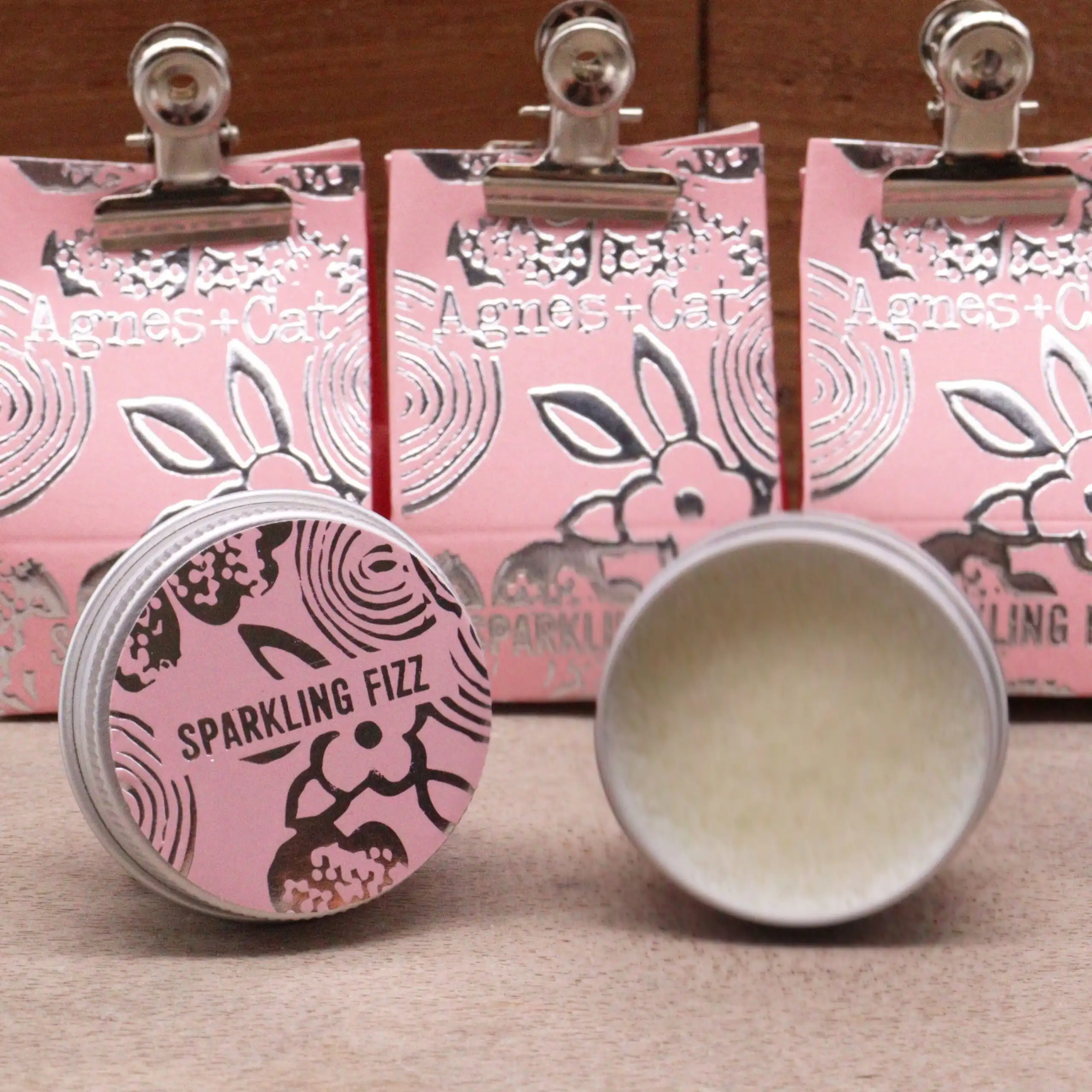 Lip Balm – Prosecco | www.artisangoods.co.uk 4 Lip Balm – Prosecco | www.artisangoods.co.uk 3
