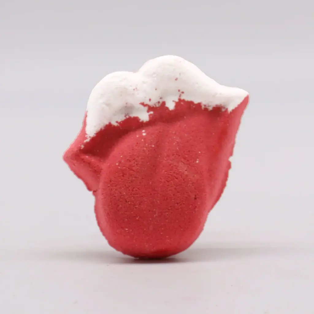 Lips Bathbomb 60g | www.artisangoods.co.uk 2