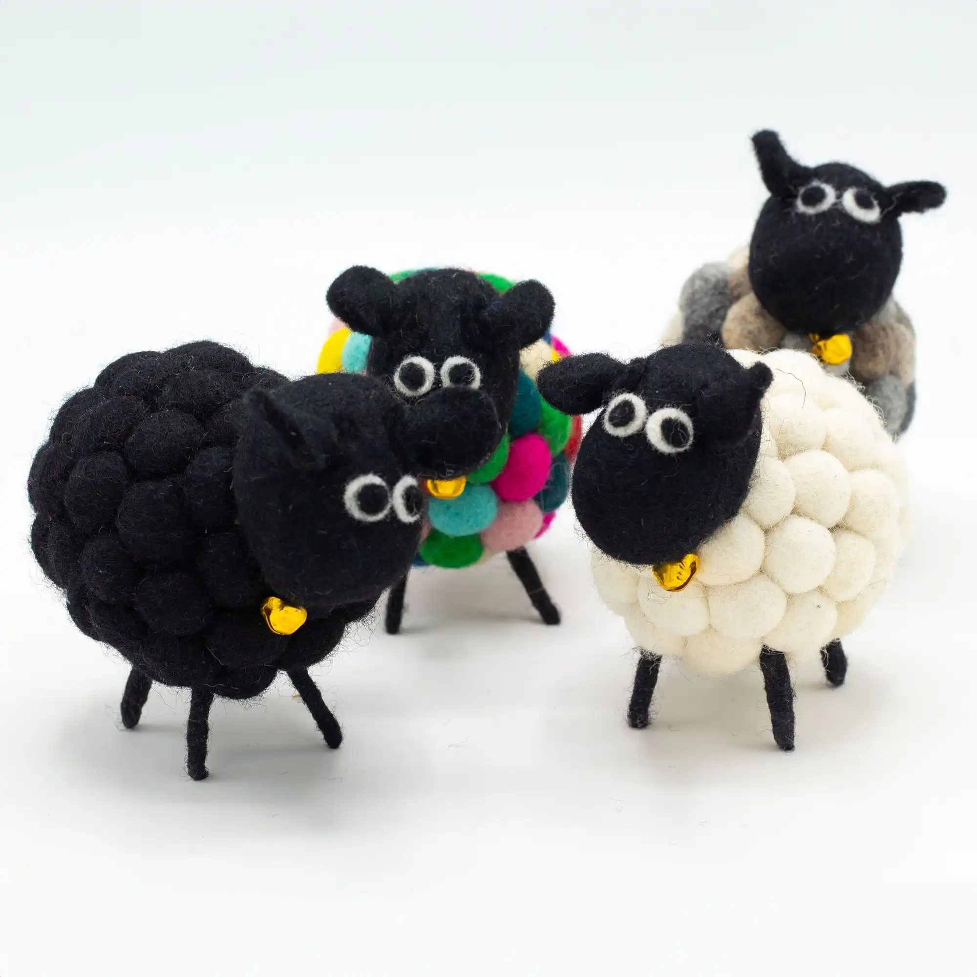 Little Felt Sheep – Black | www.artisangoods.co.uk 3 Little Felt Sheep – Black | www.artisangoods.co.uk 2