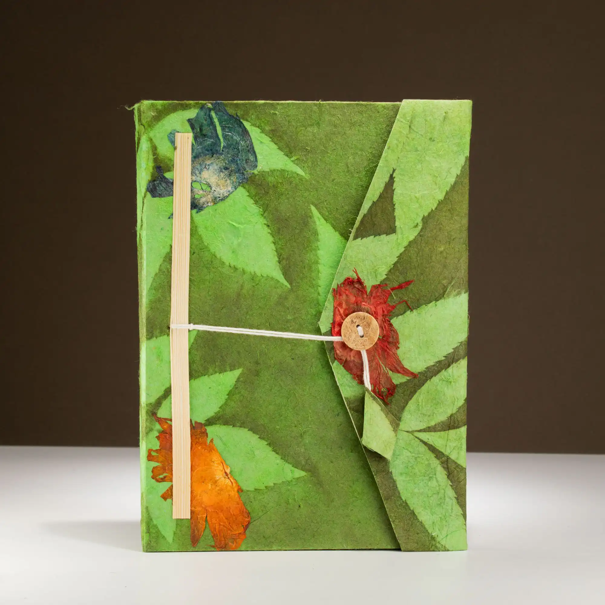 Lokta Bold Floral Notebook - Large (21x15cm) - 45 Leaves - Includes Bookmark - Moss Green