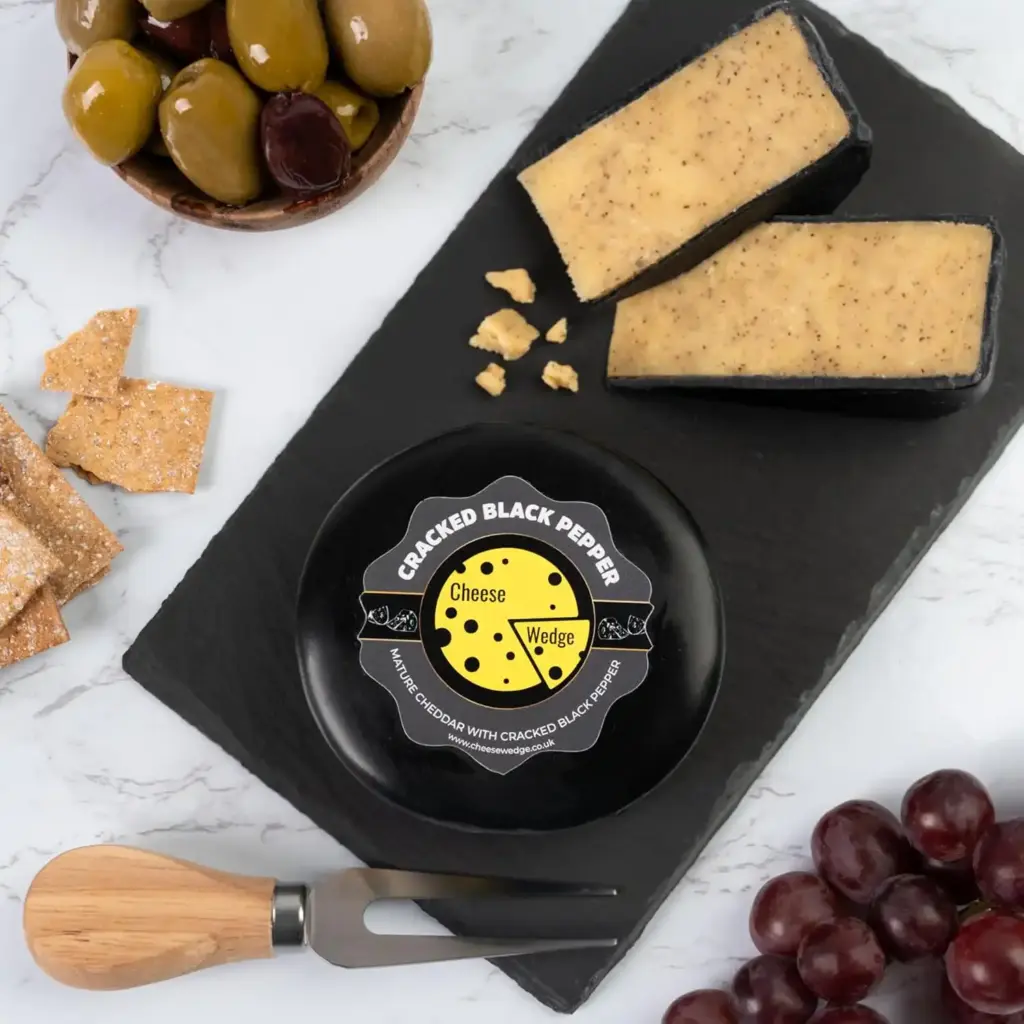 Luxury Artisan Cheese Hamper | www.artisangoods.co.uk 3 Luxury Artisan Cheese Hamper | www.artisangoods.co.uk 3