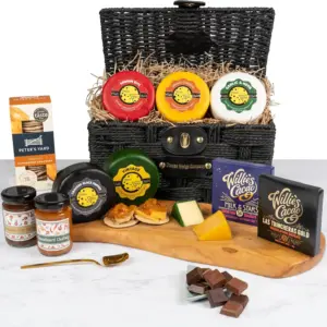 Luxury Artisan Cheese Hamper | www.artisangoods.co.uk 1