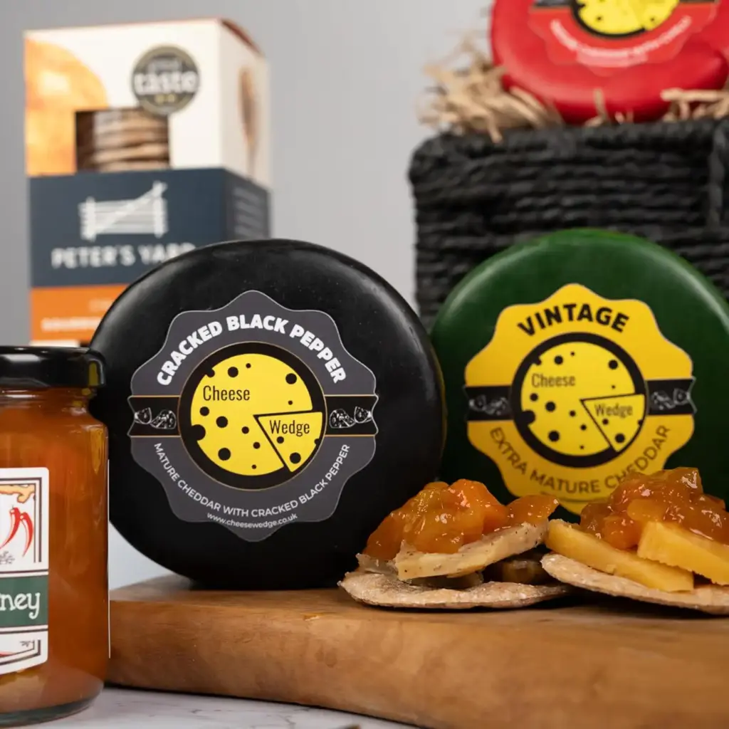 Luxury Artisan Cheese & Wine Hamper | www.artisangoods.co.uk 3