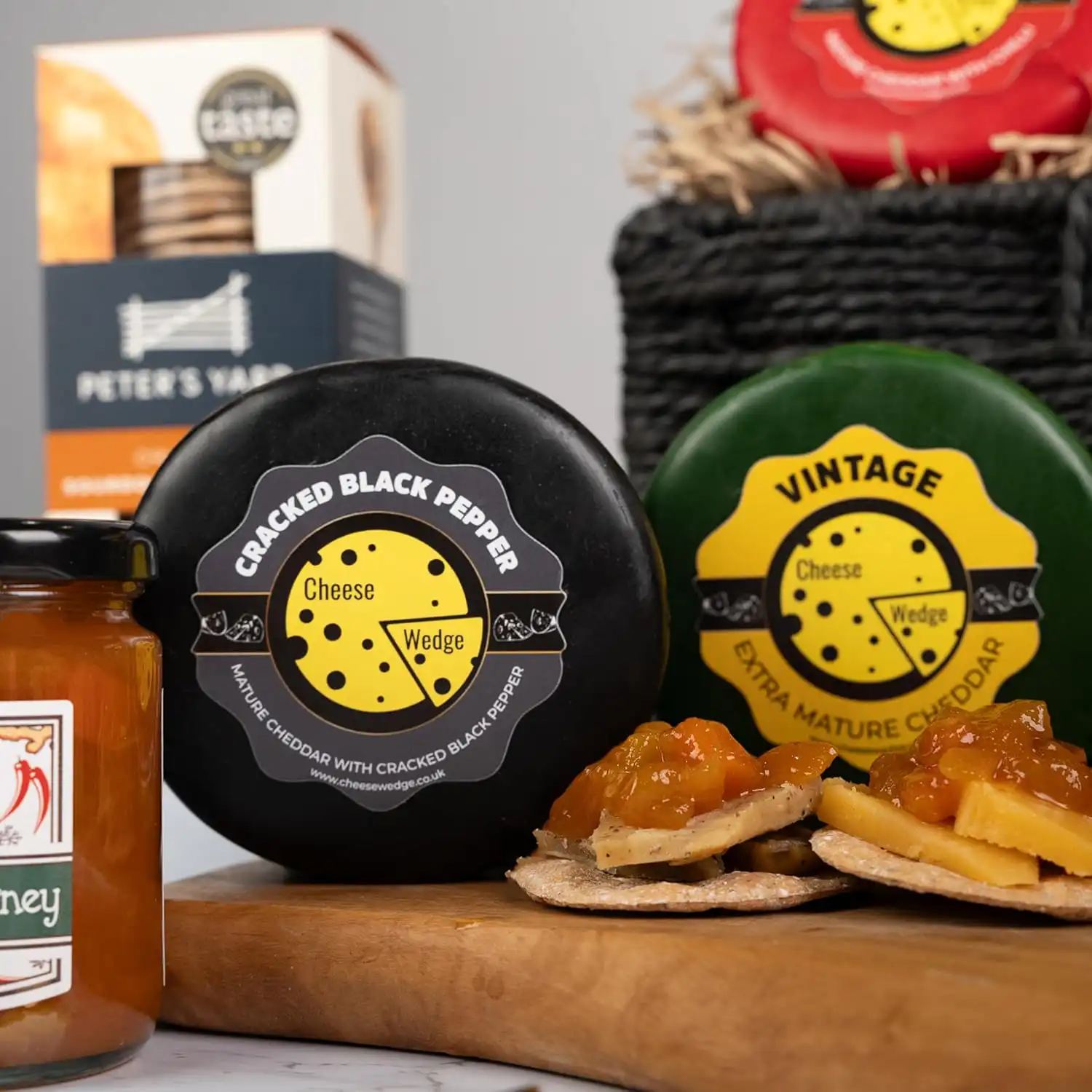 Luxury Artisan Cheese & Wine Hamper | www.artisangoods.co.uk 3