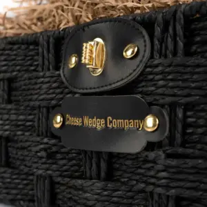 Luxury Cheese Hamper Gift Set | www.artisangoods.co.uk 7
