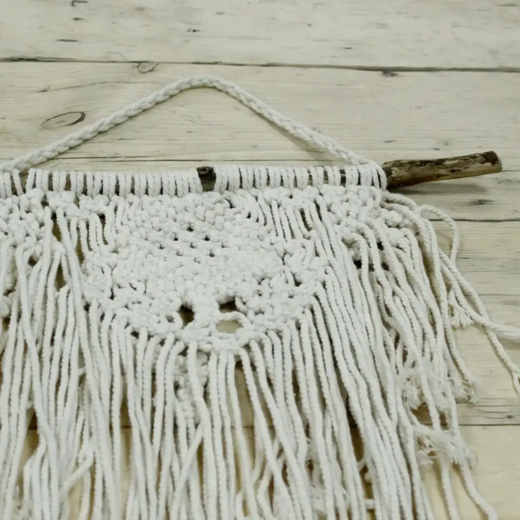 Macrame Wall Hanging – Home & Heart | www.artisangoods.co.uk 3