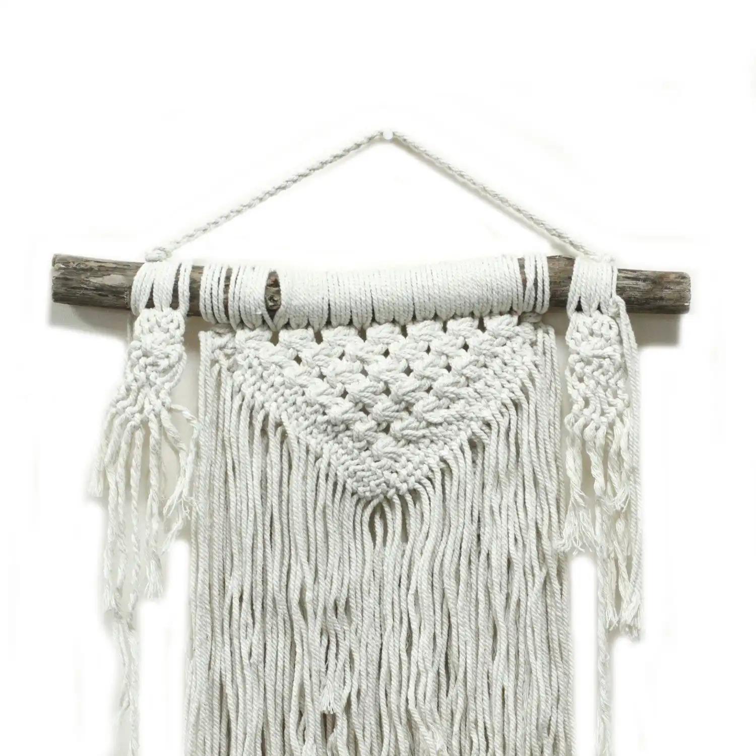 Macrame Wall Hanging – Natural Abundance | www.artisangoods.co.uk 7 Macrame Wall Hanging – Natural Abundance | www.artisangoods.co.uk 6