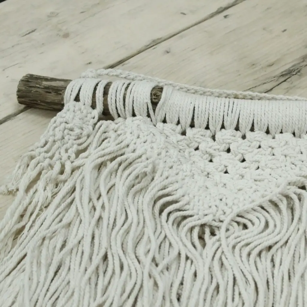 Macrame Wall Hanging – Natural Abundance | www.artisangoods.co.uk 4 Macrame Wall Hanging – Natural Abundance | www.artisangoods.co.uk 4