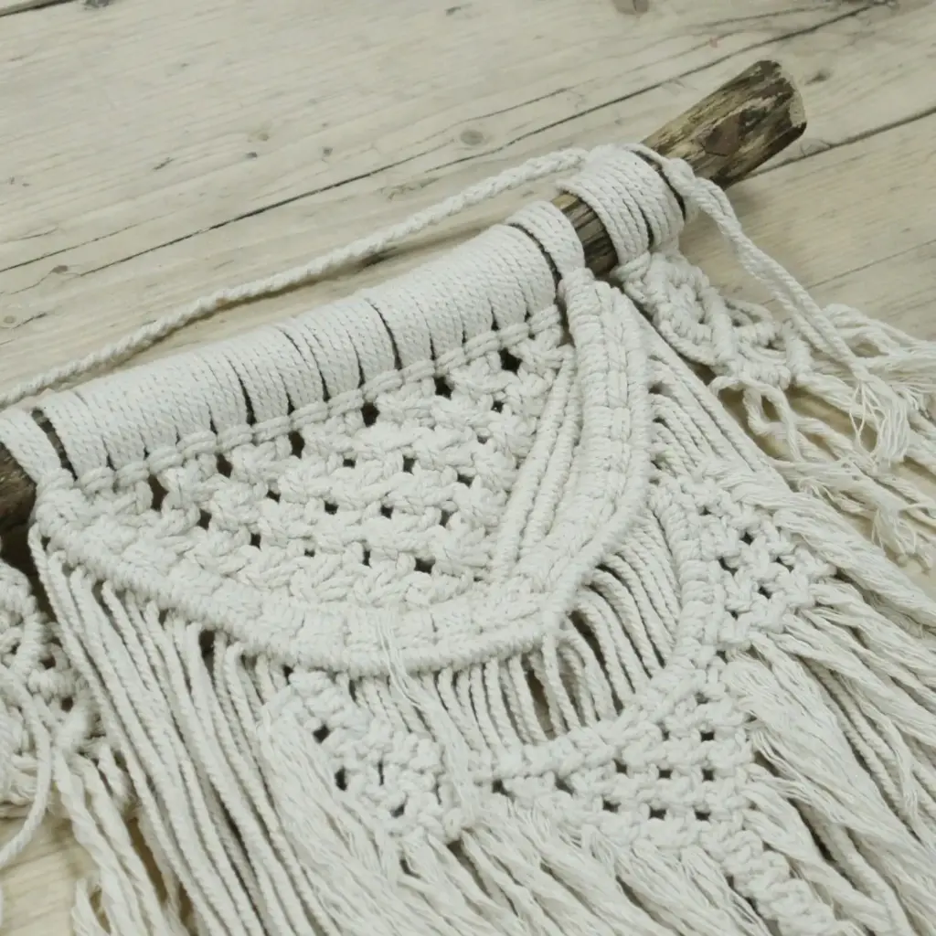 Macrame Wall Hanging – Natural Abundance | www.artisangoods.co.uk 3 Macrame Wall Hanging – Natural Abundance | www.artisangoods.co.uk 3