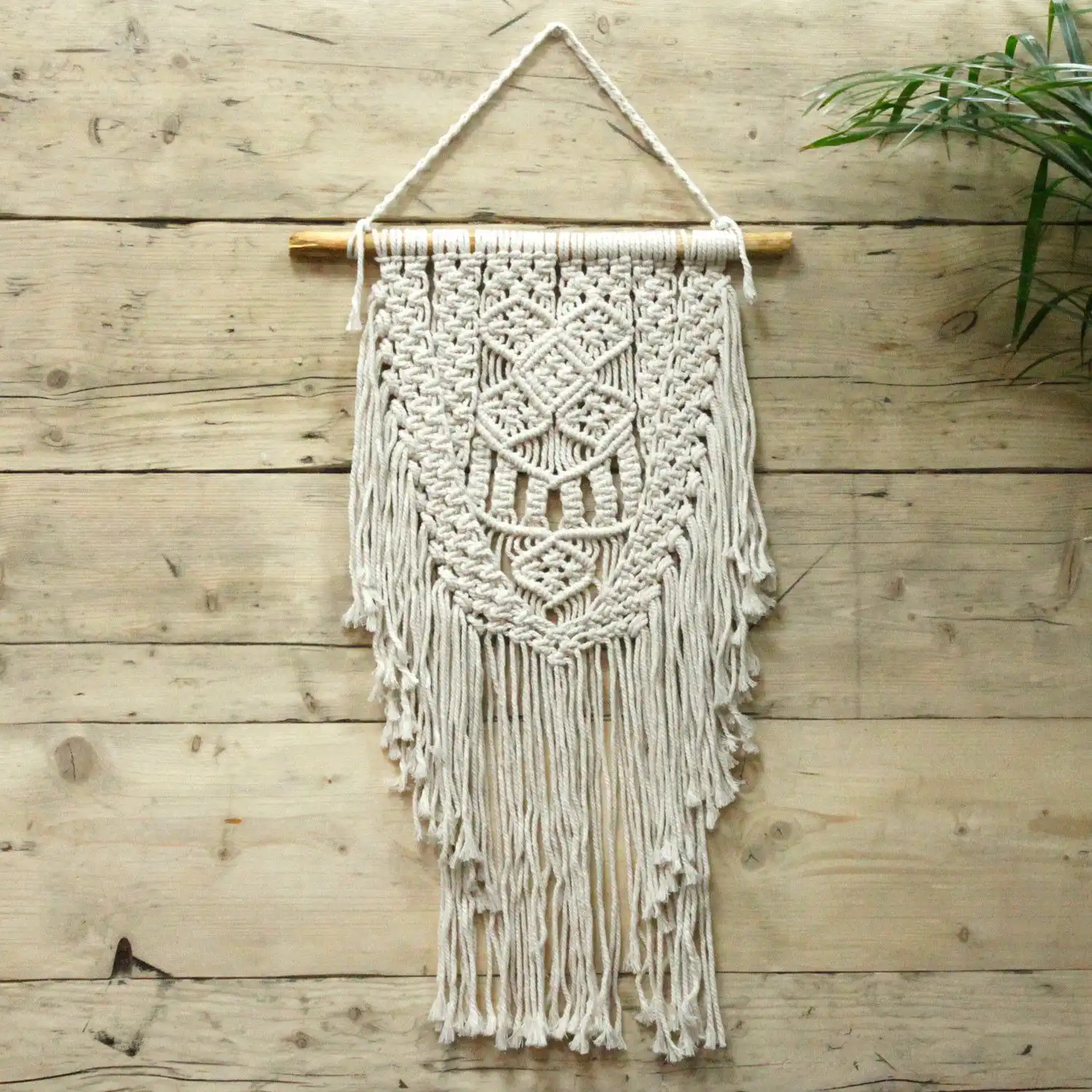 Macrame Wall Hanging – Over Abundance | www.artisangoods.co.uk 3 Macrame Wall Hanging – Over Abundance | www.artisangoods.co.uk 2