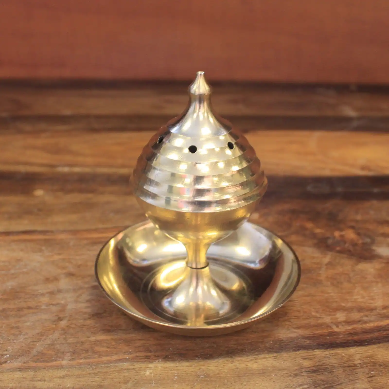Medium Incense Burner | www.artisangoods.co.uk 7 Medium Incense Burner | www.artisangoods.co.uk 6
