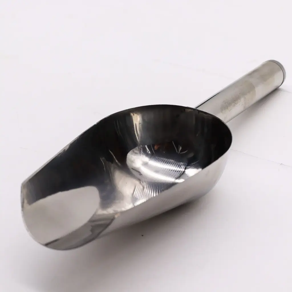 Metal Scoop (1 only) | www.artisangoods.co.uk 3