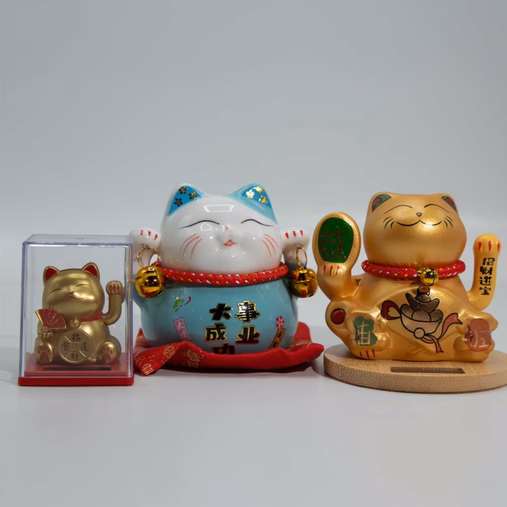 Mini Solar Powered Money Cat in Box – White | www.artisangoods.co.uk 2 Mini Solar Powered Money Cat in Box – White | www.artisangoods.co.uk 2