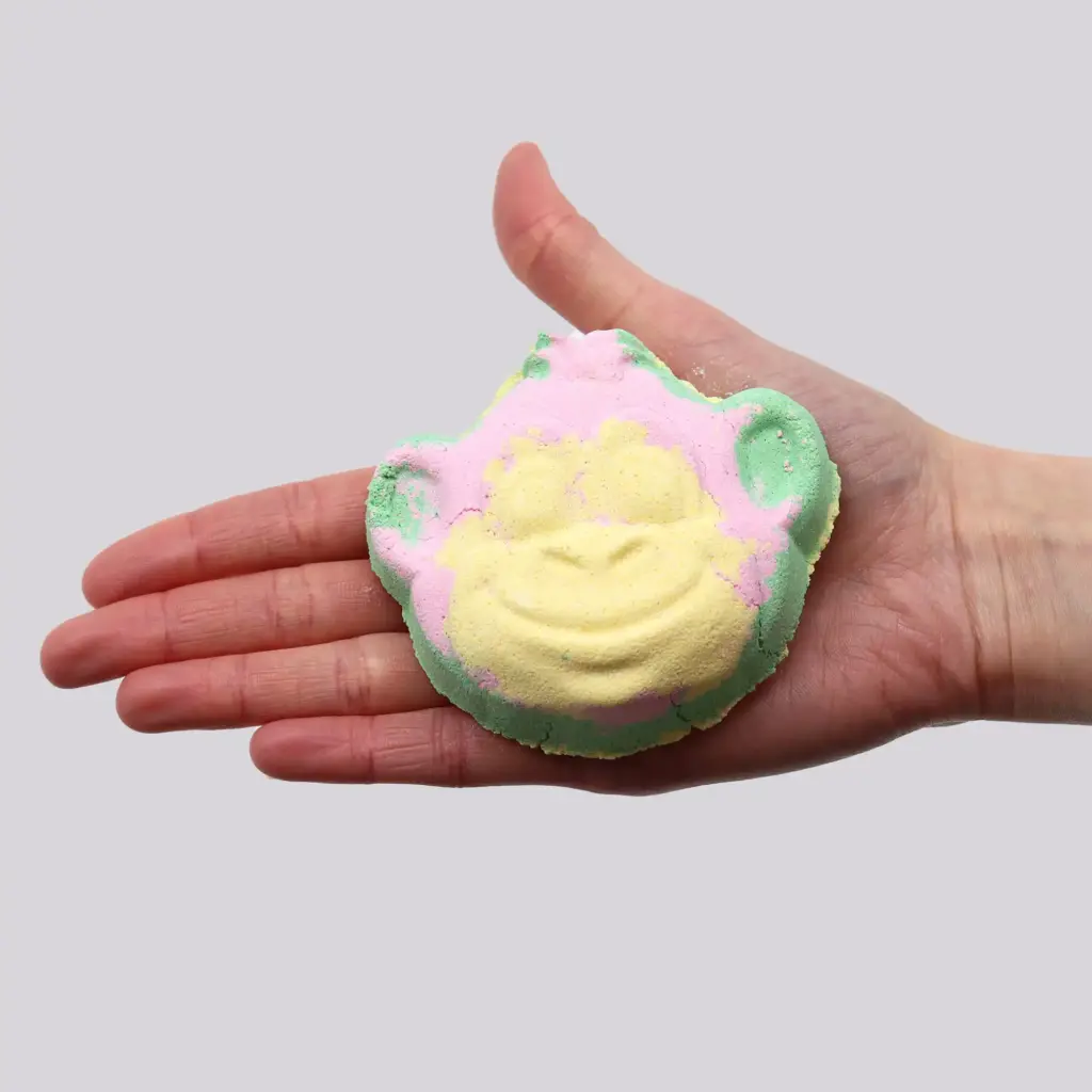 Monkey Bathbomb 90g | www.artisangoods.co.uk 5