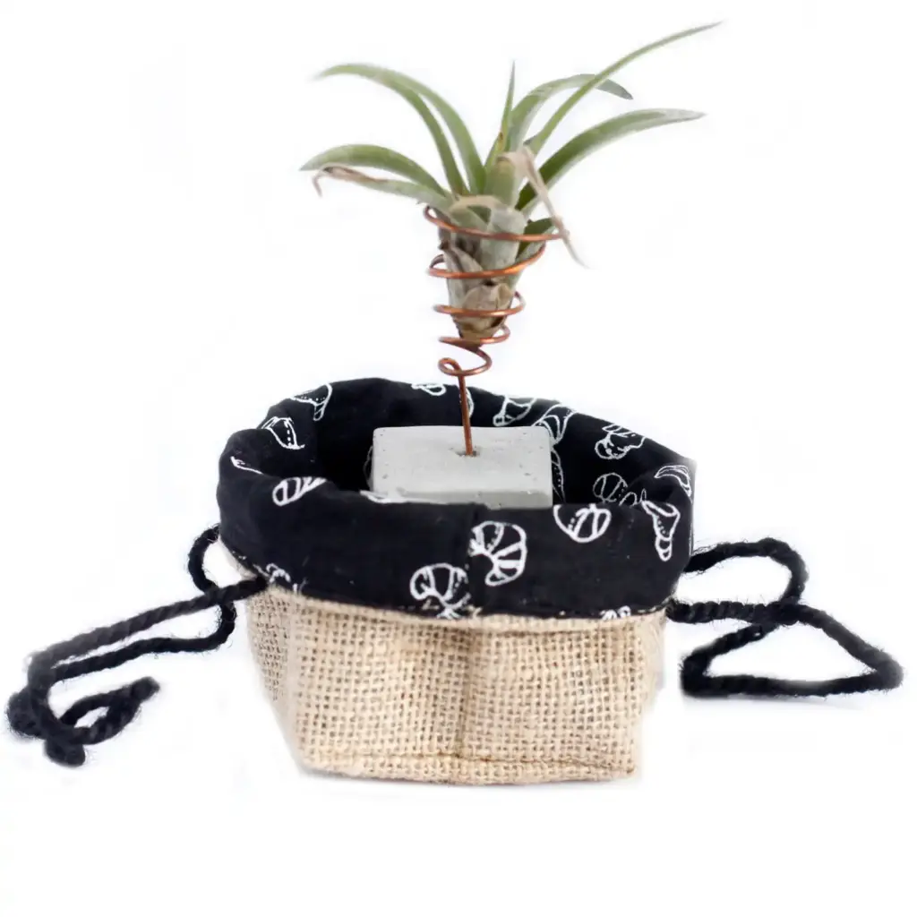 Natural Jute Cotton Gift Bag – Black Lining – Small | www.artisangoods.co.uk 7
