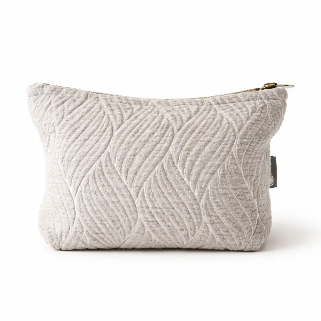 Nomad Sari Indian Jacquard Toiletry Bag – Moonlit Weave | www.artisangoods.co.uk Nomad Sari Indian Jacquard Toiletry Bag – Moonlit Weave | www.artisangoods.co.uk