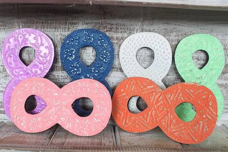 Number “8” – Assorted Colours – 15cm | www.artisangoods.co.uk 8 Number “8” – Assorted Colours – 15cm | www.artisangoods.co.uk 7
