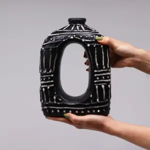 Oval Donut Shaped Vase – Chocolate 23cm | www.artisangoods.co.uk 2