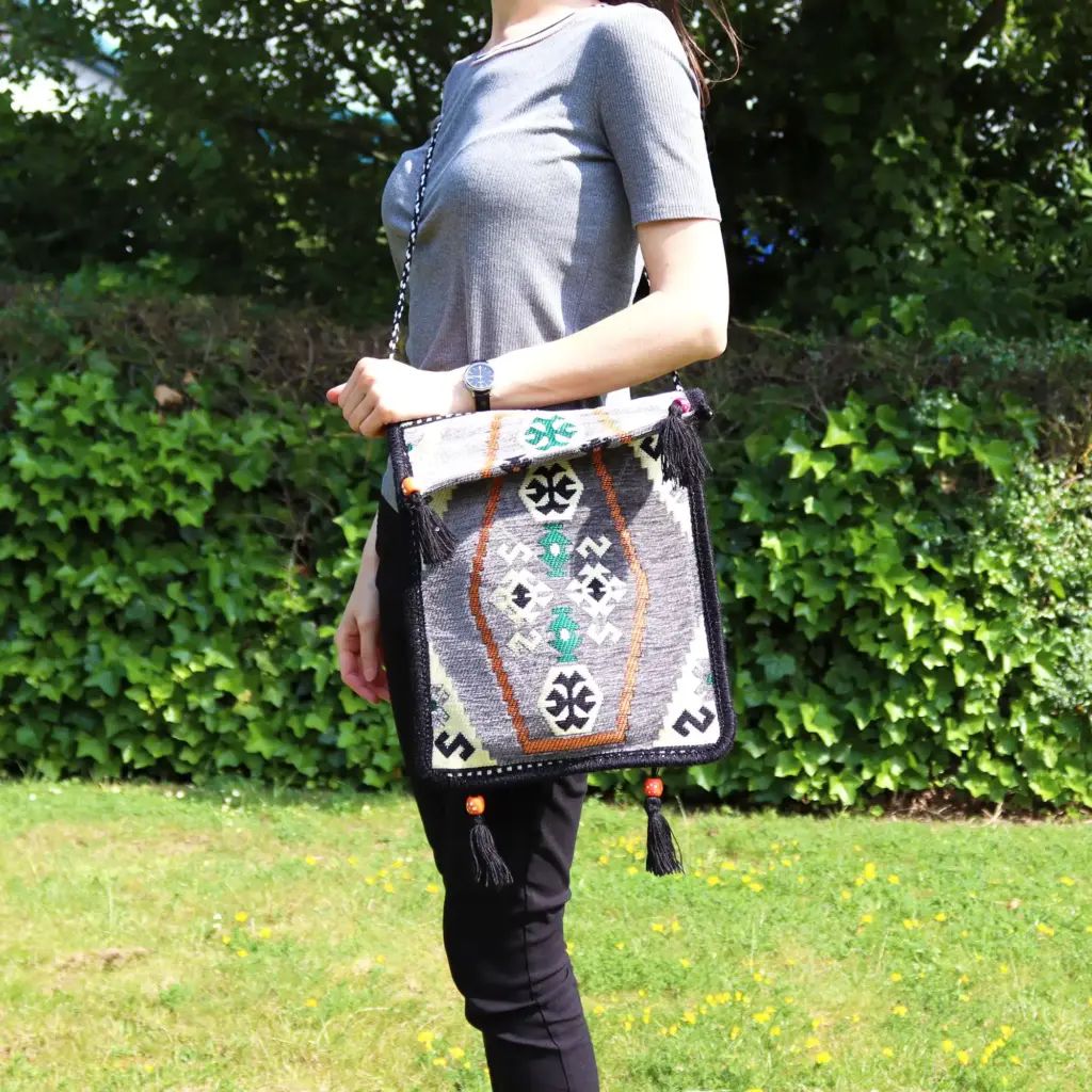 Pale Grey Kilim Messenger Festival Bag | www.artisangoods.co.uk 6