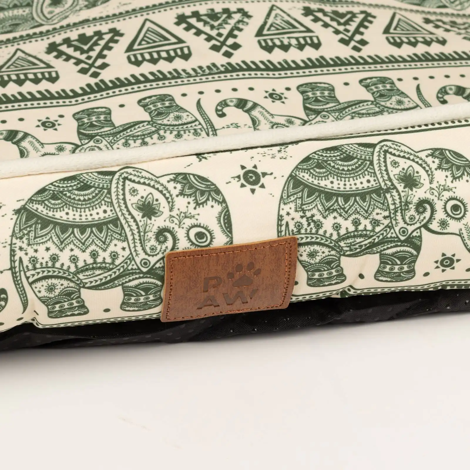 PAW Bed – Lucky Elephant – Green – 60 × 50 × 14cm