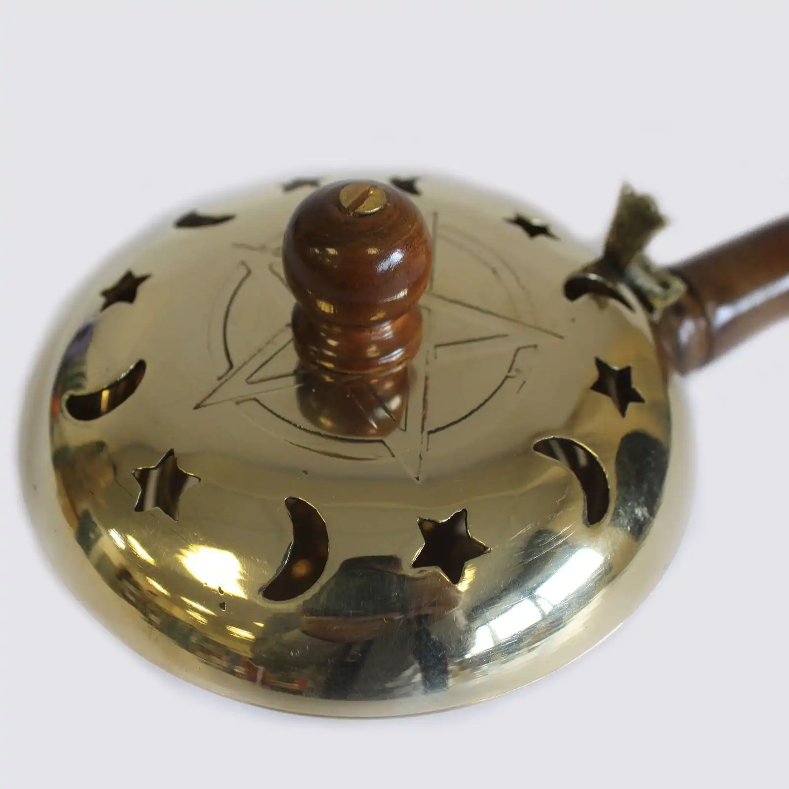 Pentagram Incense Butler | www.artisangoods.co.uk 7 Pentagram Incense Butler | www.artisangoods.co.uk 6