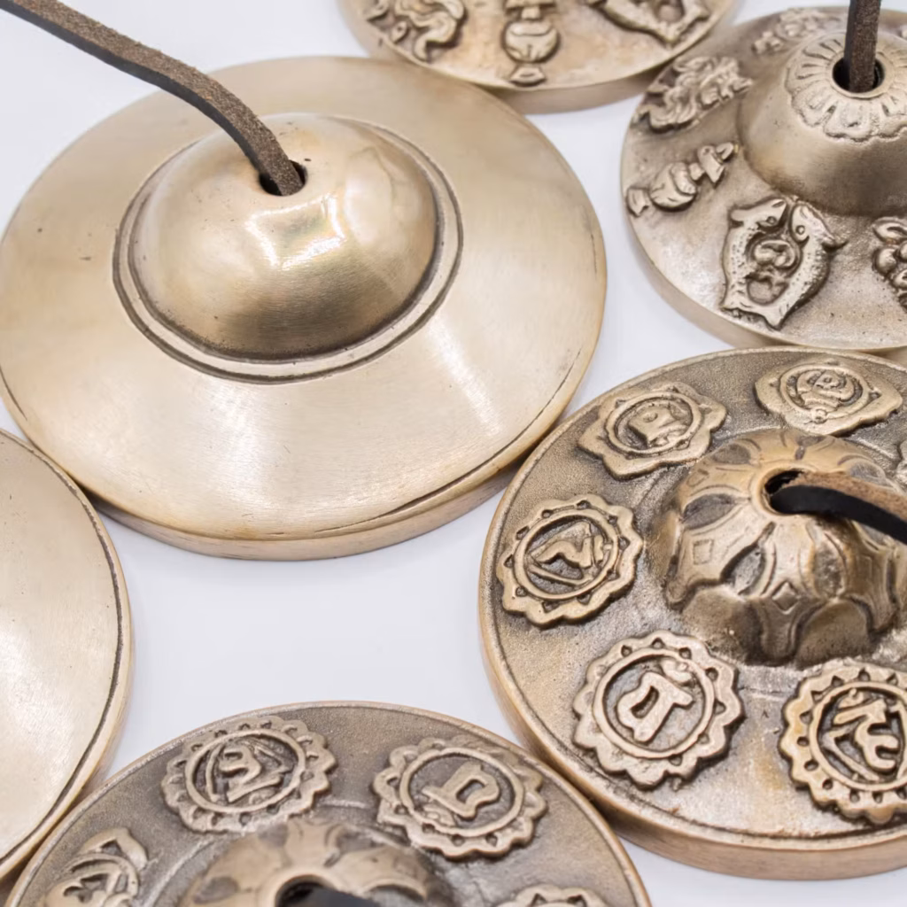 Premium Brass Tibetan Tingsha – Plain Traditional – approx 7.5cm (345gm) | www.artisangoods.co.uk 6 Premium Brass Tibetan Tingsha – Plain Traditional – approx 7.5cm (345gm) | www.artisangoods.co.uk 6