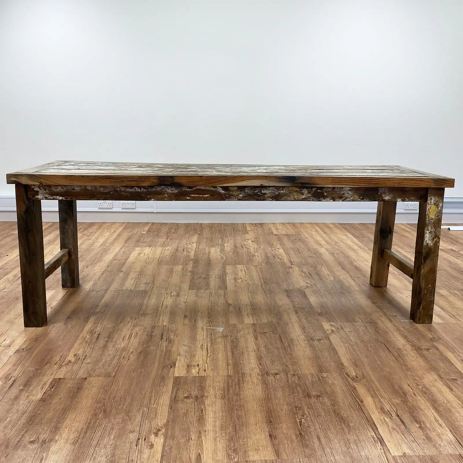 Recycled Teakwood Dinning Table 1.8 m | www.artisangoods.co.uk 4 Recycled Teakwood Dinning Table 1.8 m | www.artisangoods.co.uk 3