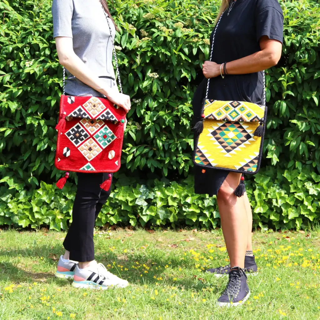 Red Kilim Messenger Festival Bag | www.artisangoods.co.uk 6