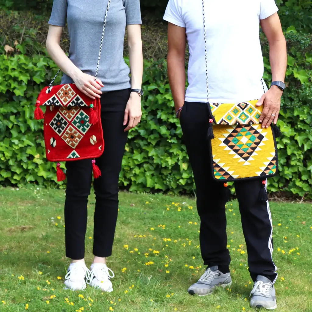 Red Kilim Messenger Festival Bag | www.artisangoods.co.uk 7
