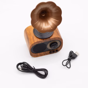 Retro Mini Gramophone Speaker – Bluetooth & FM Radio – 5 watt x 1 | www.artisangoods.co.uk 4