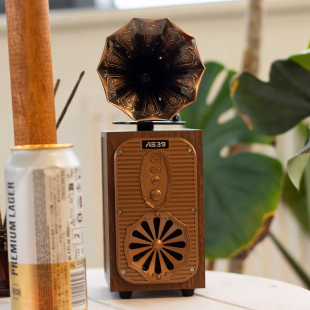 Retro Tall Gramophone Speaker (Extra Loud) – Bluetooth – 8 watt | www.artisangoods.co.uk 8