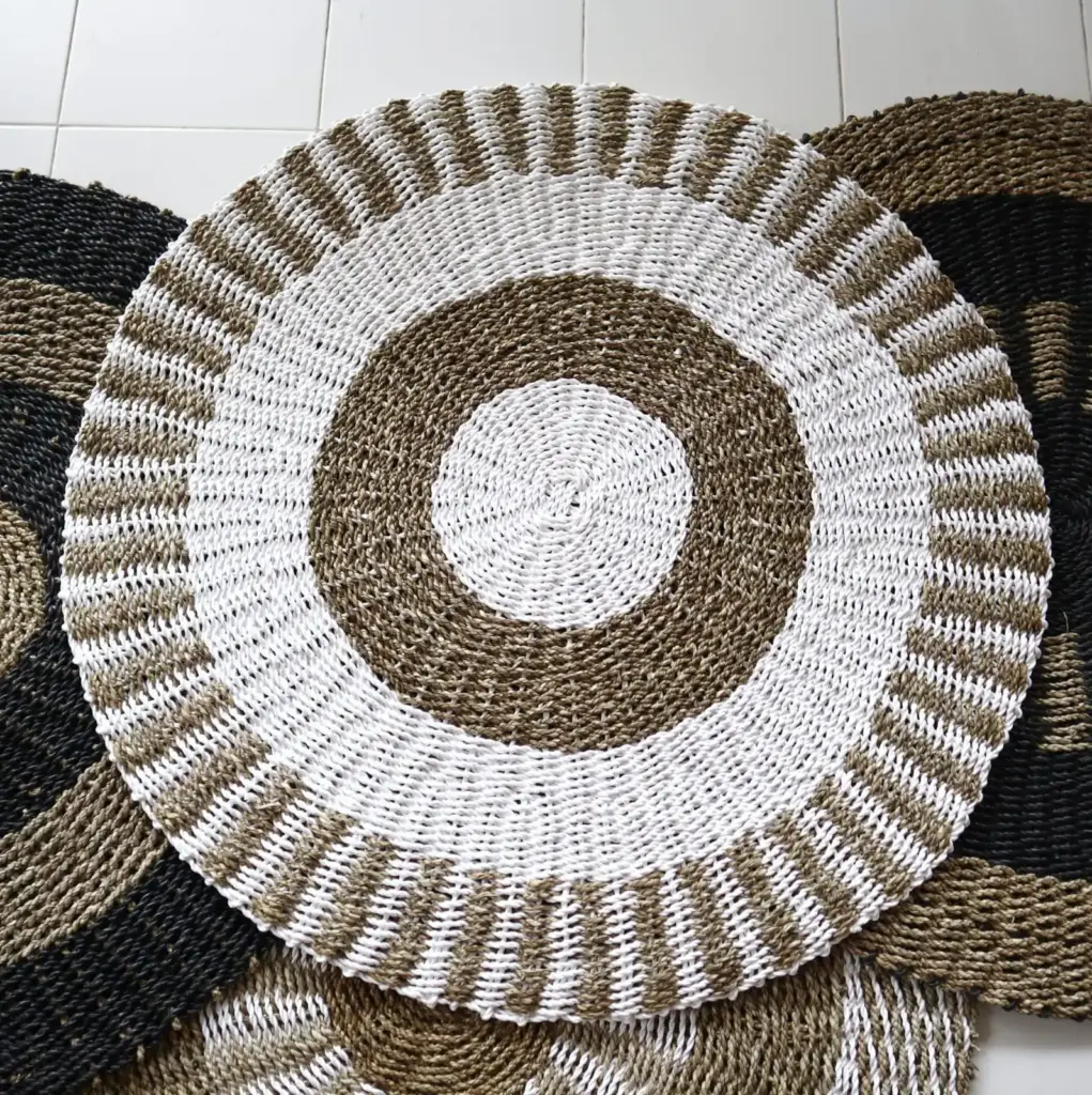Round Seagrass White & Tan – Sun – 1m | www.artisangoods.co.uk 2 Round Seagrass White & Tan – Sun – 1m | www.artisangoods.co.uk 2