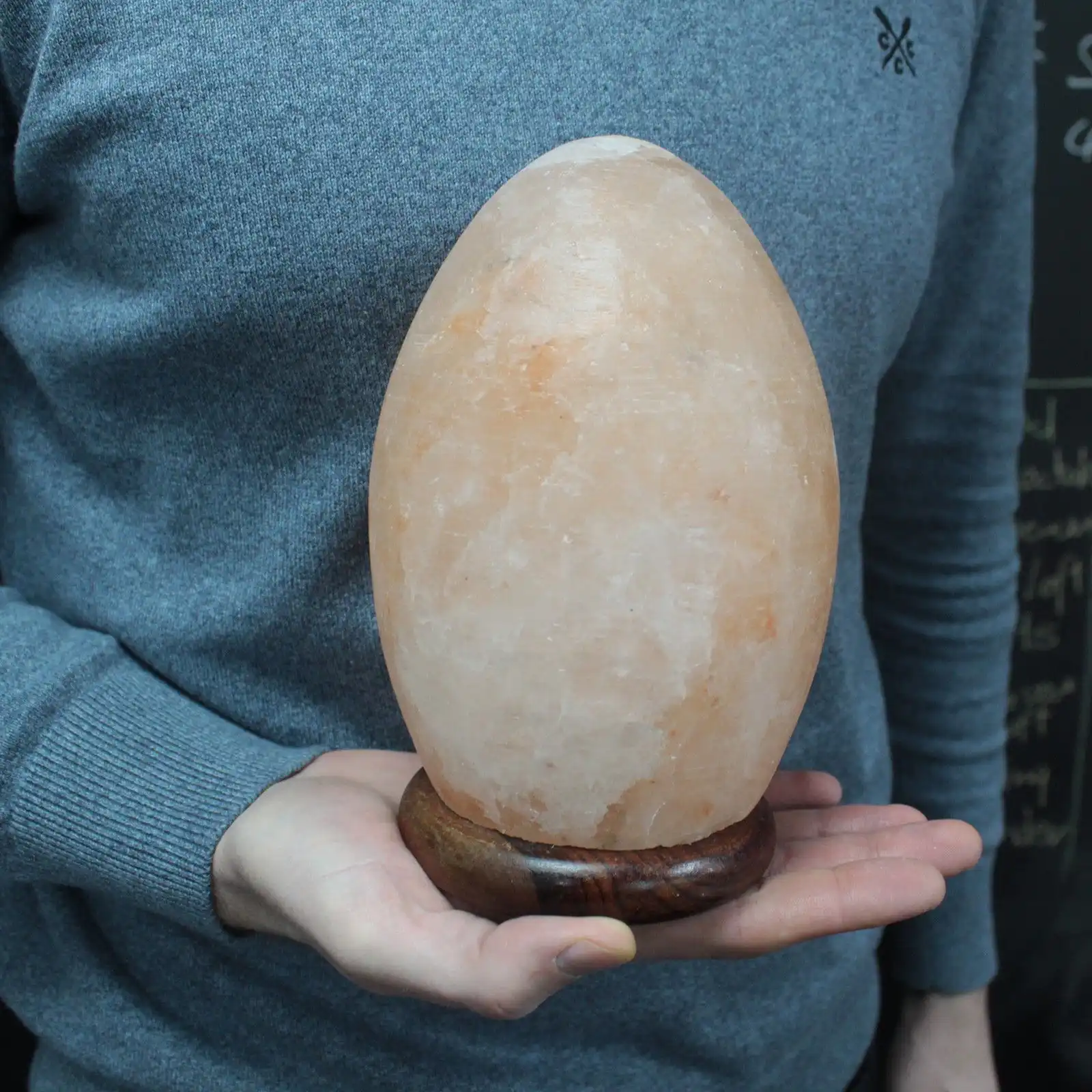 Salt Lamp Egg – Wooden Base | www.artisangoods.co.uk 4 Salt Lamp Egg - Wooden Base - Image 3