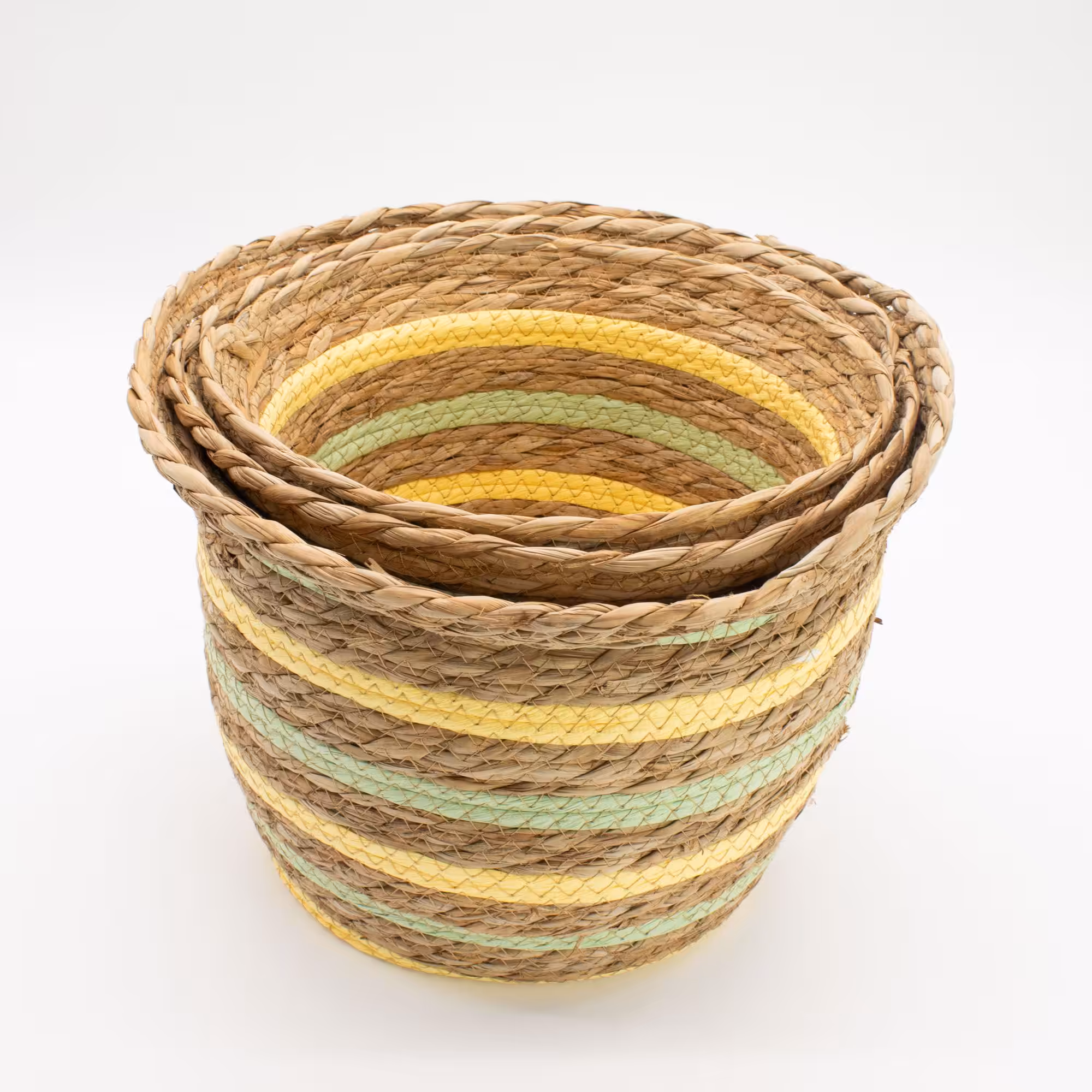 Seagrass & Straw Vase Shaped Baskets – Natural Yellow & Green – Set of 3 | www.artisangoods.co.uk 2 Seagrass & Straw Vase Shaped Baskets - Natural Yellow & Green - Set of 3
