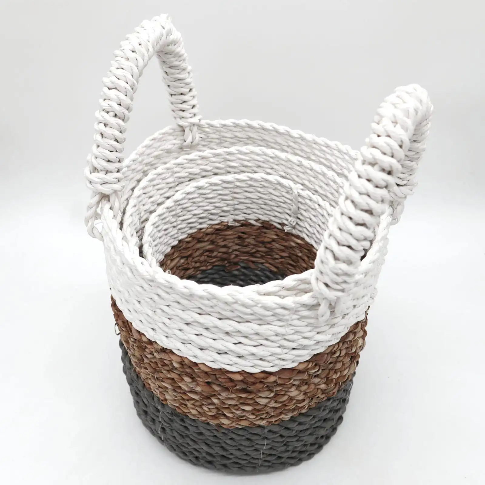 Seagrass Basket Set – Grey / Natural / White | www.artisangoods.co.uk 5 Seagrass Basket Set – Grey / Natural / White | www.artisangoods.co.uk 4