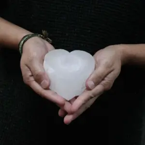 Selenite Heart Candle Holder | www.artisangoods.co.uk 4