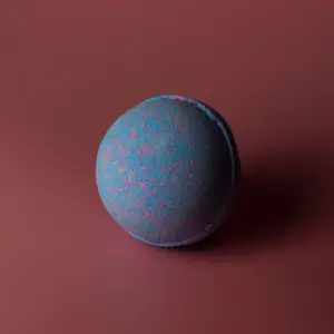 Set of 3 Baby Powder Bath Bombs | www.artisangoods.co.uk 2