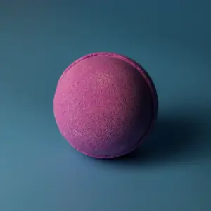 Set of 3 Blackberry Bath Bombs | www.artisangoods.co.uk 3