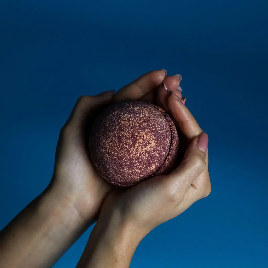 Set of 3 Chocolate & Orange Bath Bombs | www.artisangoods.co.uk 2