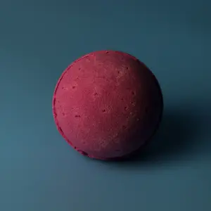 Set of 3 Cranberry Bath Bombs | www.artisangoods.co.uk 3