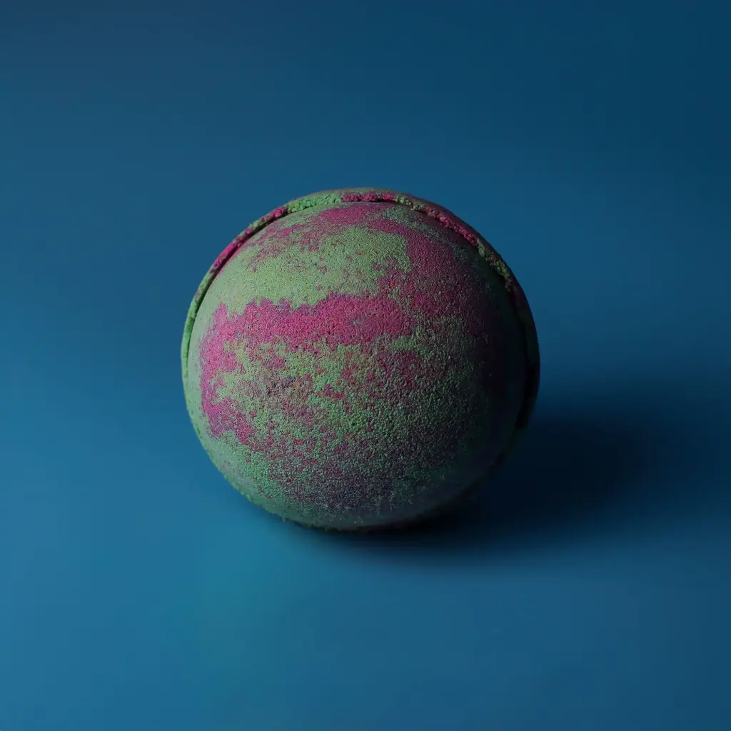 Set of 3 Fruity Rhubarb Bath Bombs | www.artisangoods.co.uk 4
