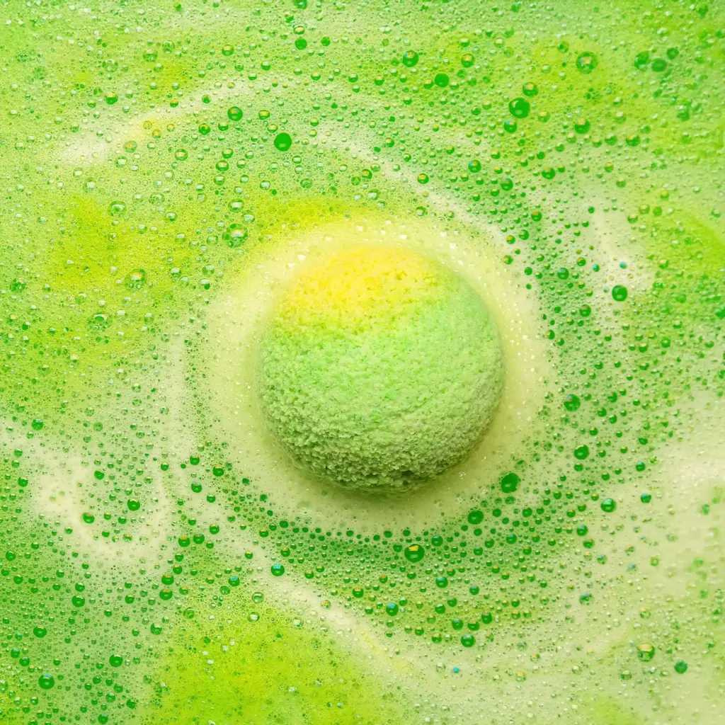 Set of 3 Peppermint & Tea Tree Bath Bombs | www.artisangoods.co.uk 3 Set of 3 Peppermint & Tea Tree Bath Bombs | www.artisangoods.co.uk 3