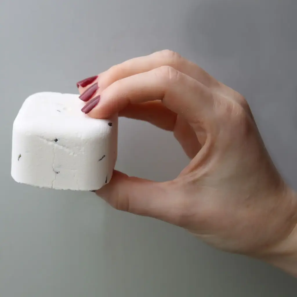 Set of 6 Aromatherapy Shower Steamers – Deep Sleep | www.artisangoods.co.uk