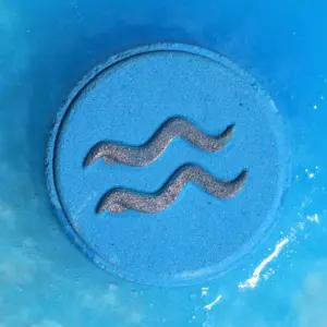 Set of Zodiac Bath Fizzers with Horoscope – Aquarius | www.artisangoods.co.uk 4