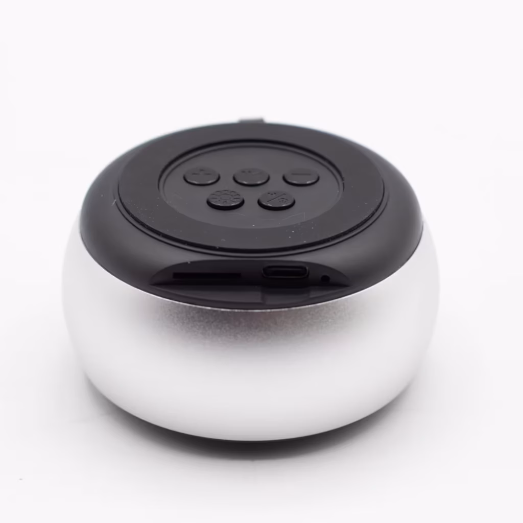 Silver Mandela Lighting Effect Mini Speaker | www.artisangoods.co.uk Silver Mandela Lighting Effect Mini Speaker | www.artisangoods.co.uk